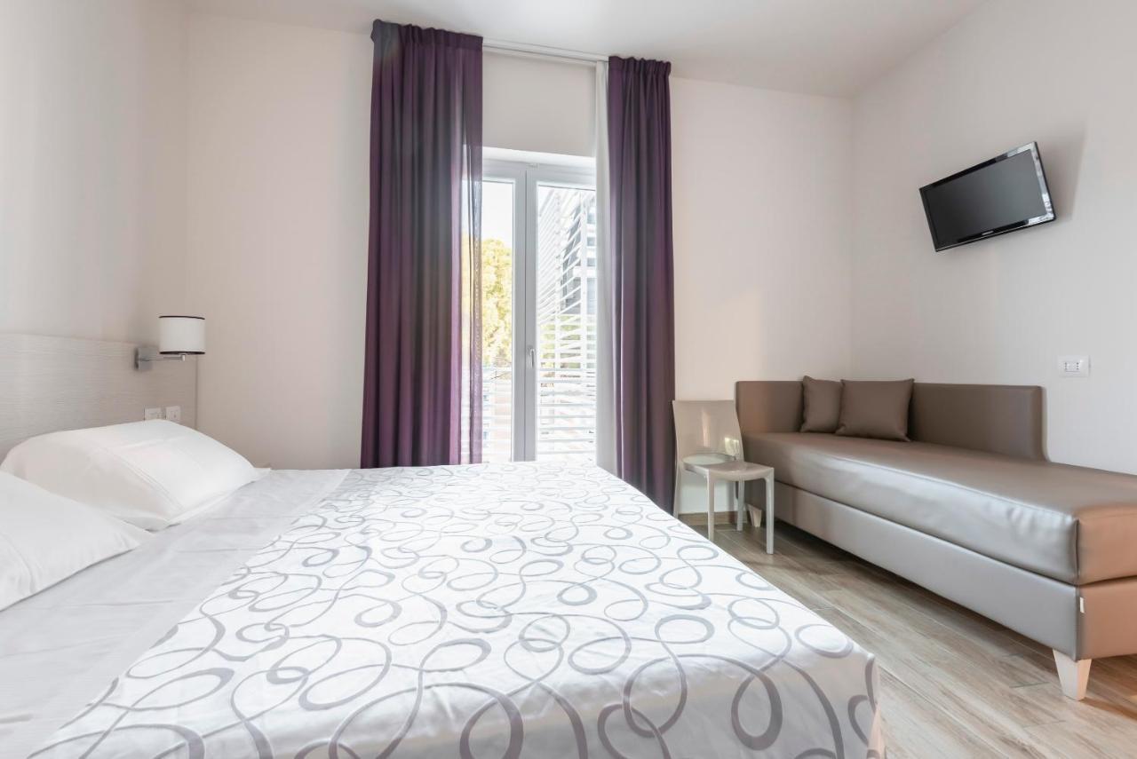 Hotel La Pineta Follonica Kültér fotó