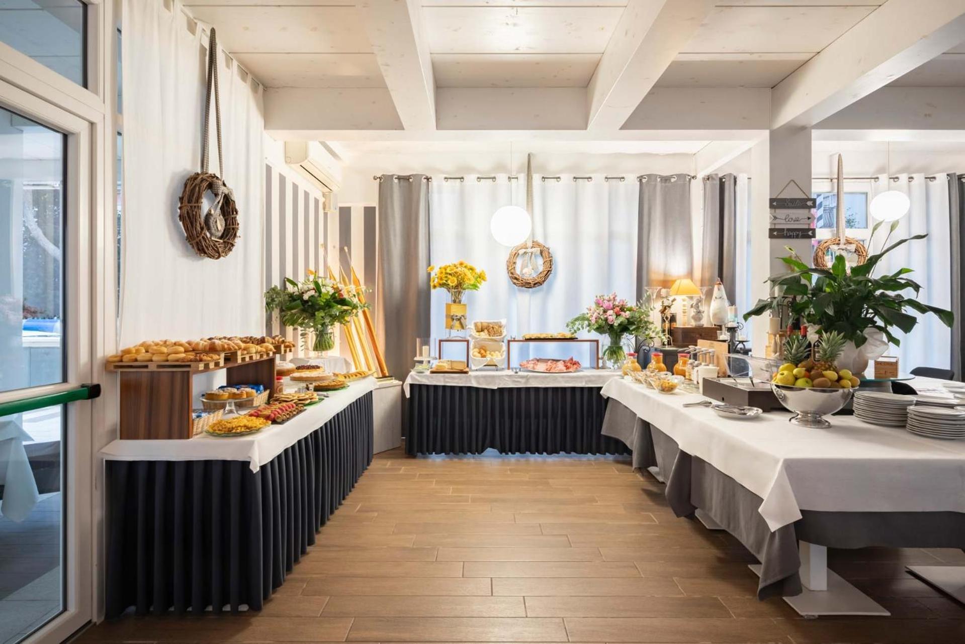 Hotel La Pineta Follonica Kültér fotó