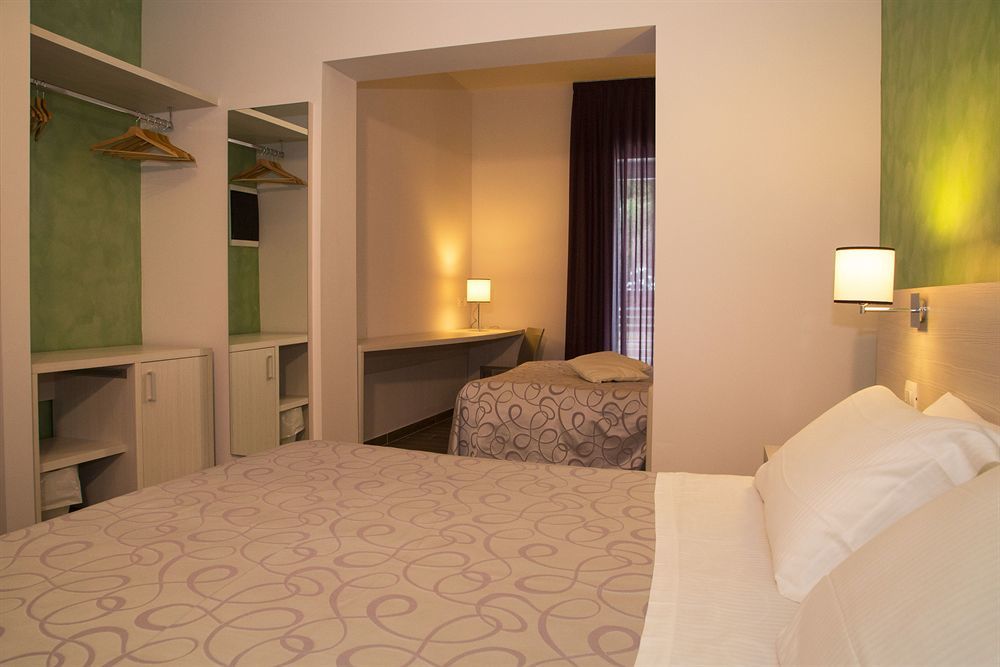 Hotel La Pineta Follonica Kültér fotó