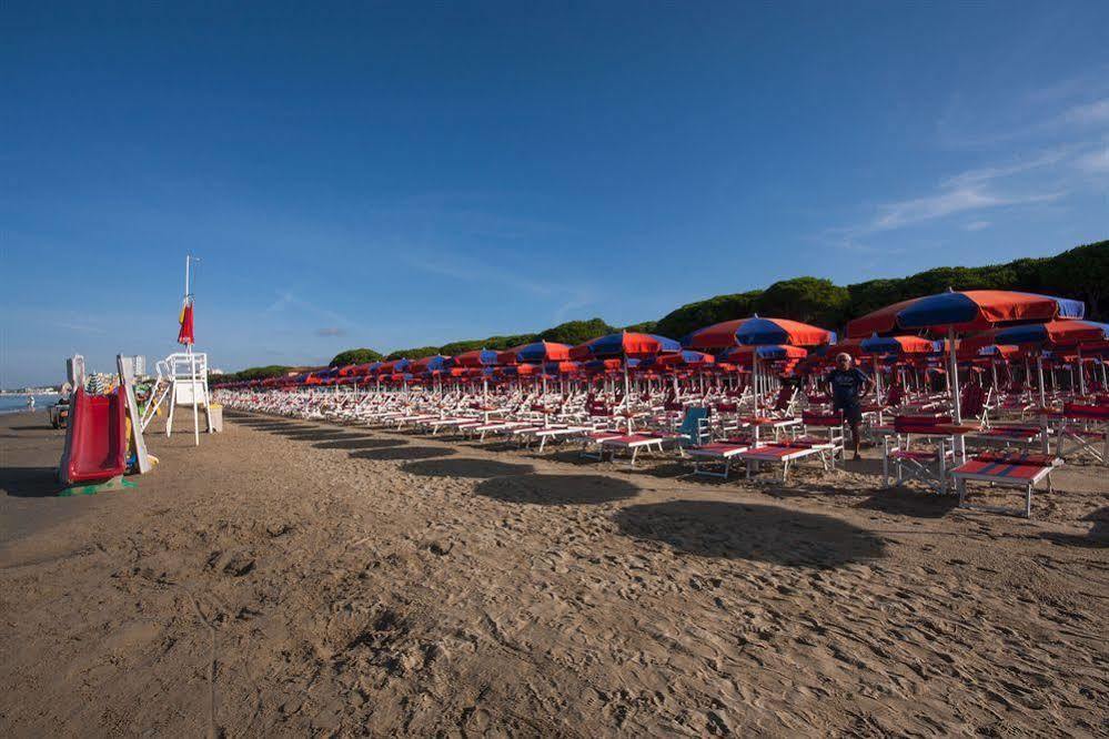 Hotel La Pineta Follonica Kültér fotó