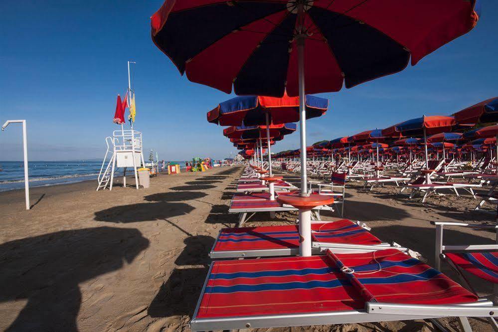 Hotel La Pineta Follonica Kültér fotó