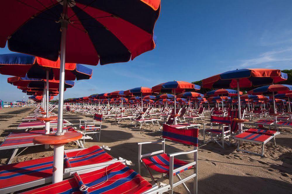 Hotel La Pineta Follonica Kültér fotó