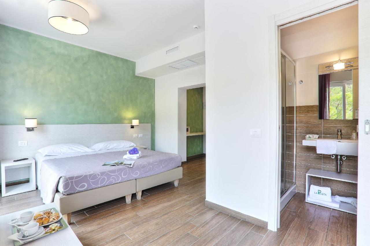 Hotel La Pineta Follonica Kültér fotó
