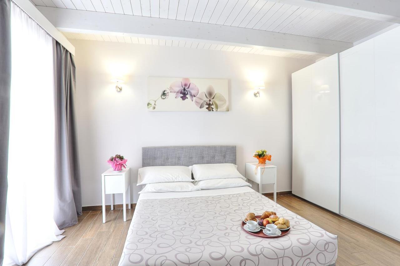 Hotel La Pineta Follonica Kültér fotó